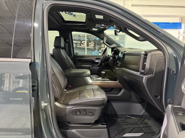 Used 2026 Chevrolet Silverado 1500 High Country AWD/4WD image 15
