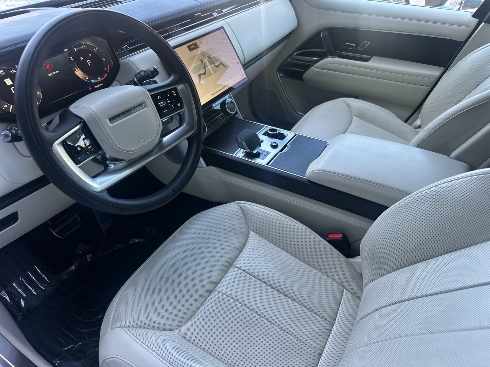 Used 2023 Land Rover Range Rover SE AWD/4WD image 10