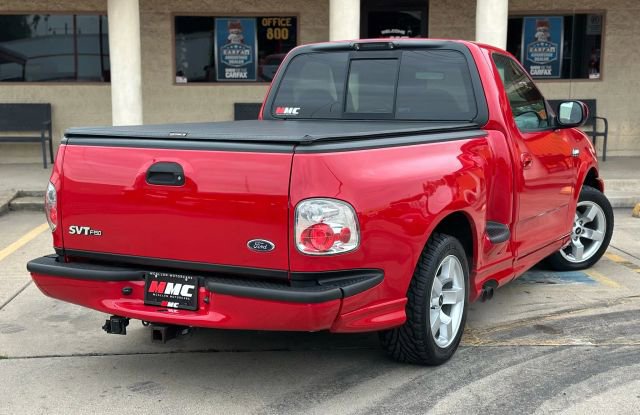 Used 2001 Ford F150 Lightning image 3