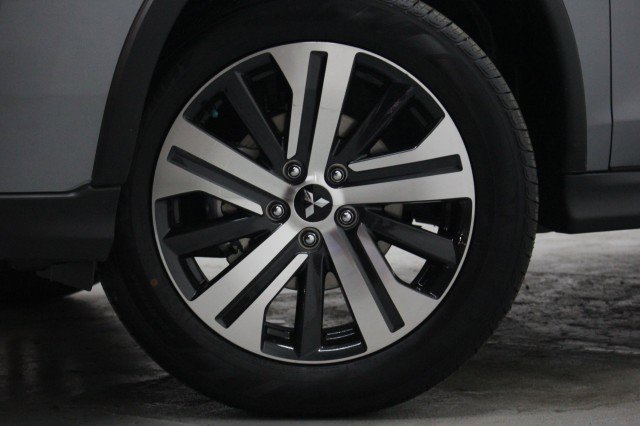 New 2026 Mitsubishi Outlander Sport ES image 3