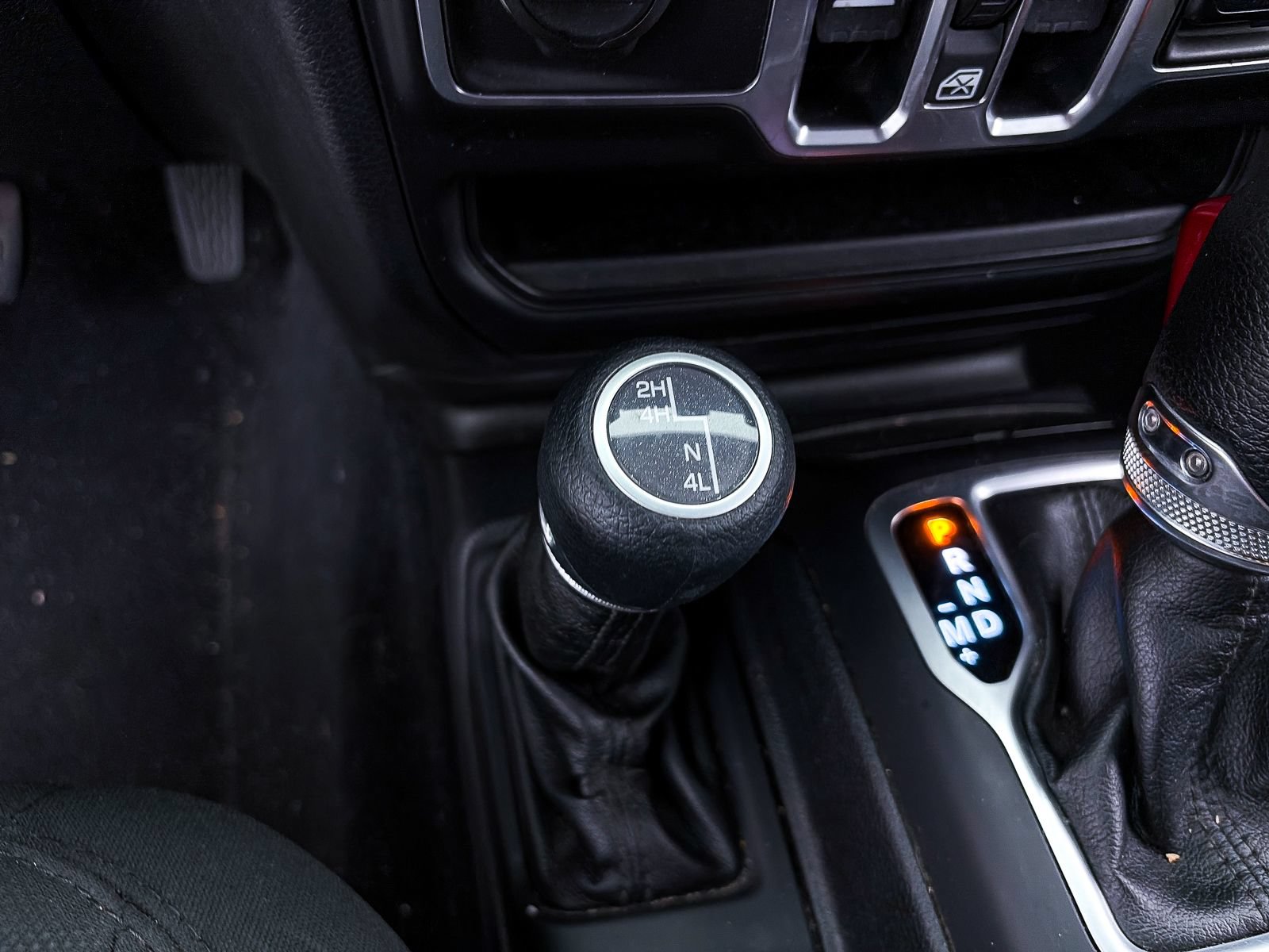 Used 2018 Jeep Wrangler Unlimited Sport S AWD/4WD image 21