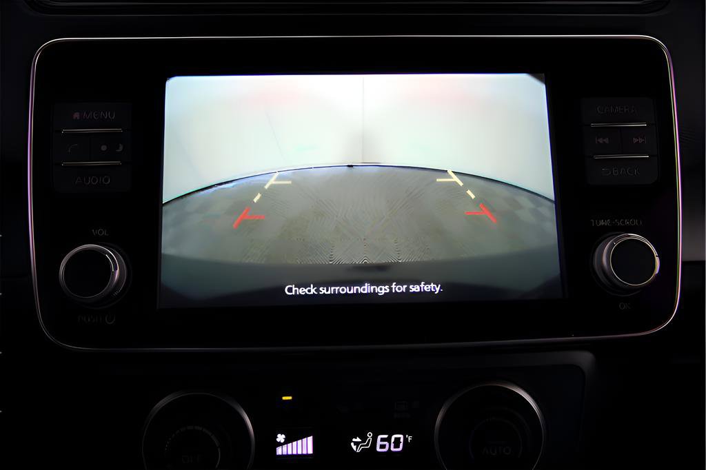 Used 2025 Nissan Leaf S image 22