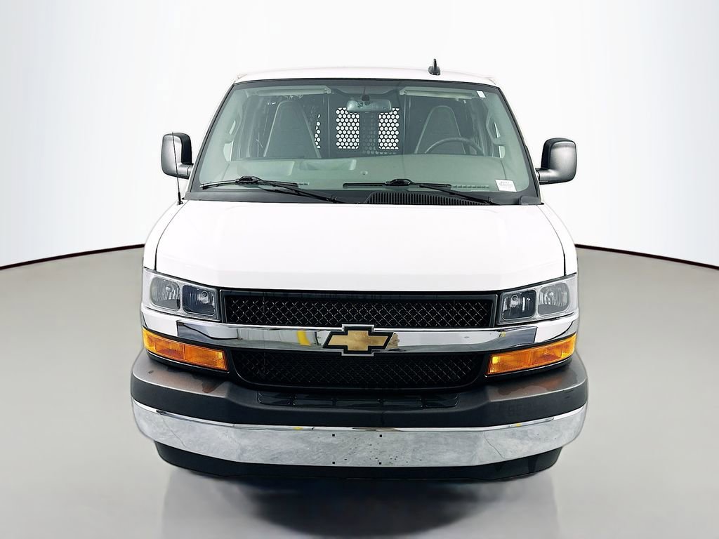 Used 2024 Chevrolet Express 2500 w/ Driver Convenience Package RWD image 2
