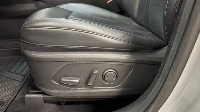 Used 2022 Kia Sorento S w/ Panoramic Sunroof Package image 14