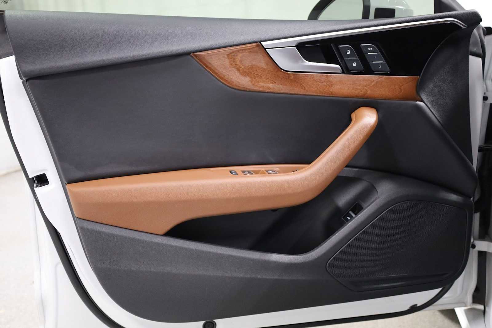 Used 2022 Audi A5 2.0T Premium image 16