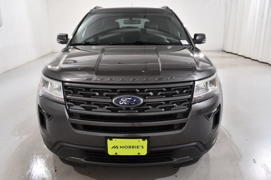 Used 2019 Ford Explorer XLT w/ Equipment Group 202A AWD/4WD image 3