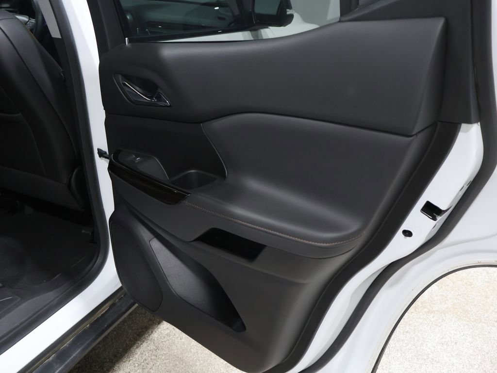 Used 2023 GMC Acadia AT4 w/ Technology Package image 24