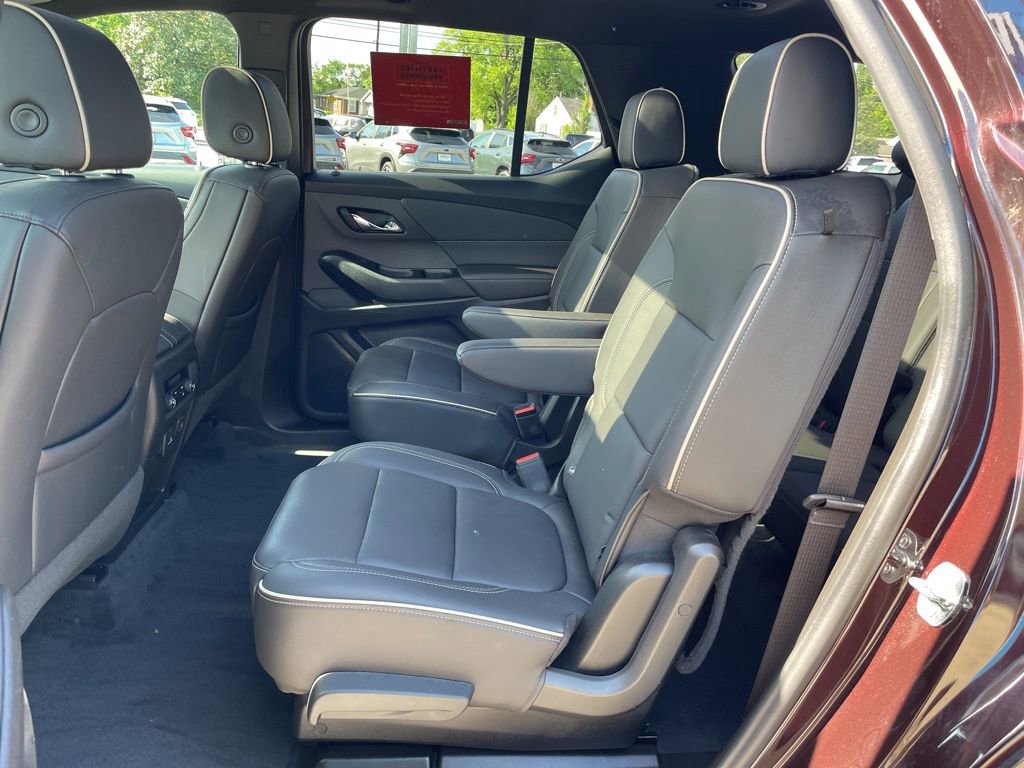 Used 2023 Chevrolet Traverse Premier AWD/4WD image 43