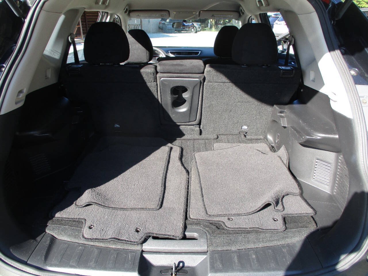 Used 2016 Nissan Rogue S AWD/4WD image 12