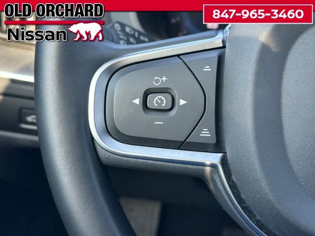 Used 2025 Volvo XC60 B5 Core AWD/4WD image 17