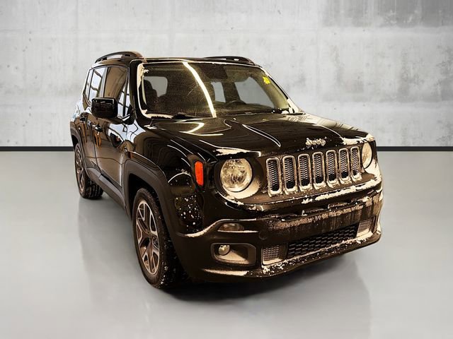 Used 2016 Jeep Renegade Latitude image 3