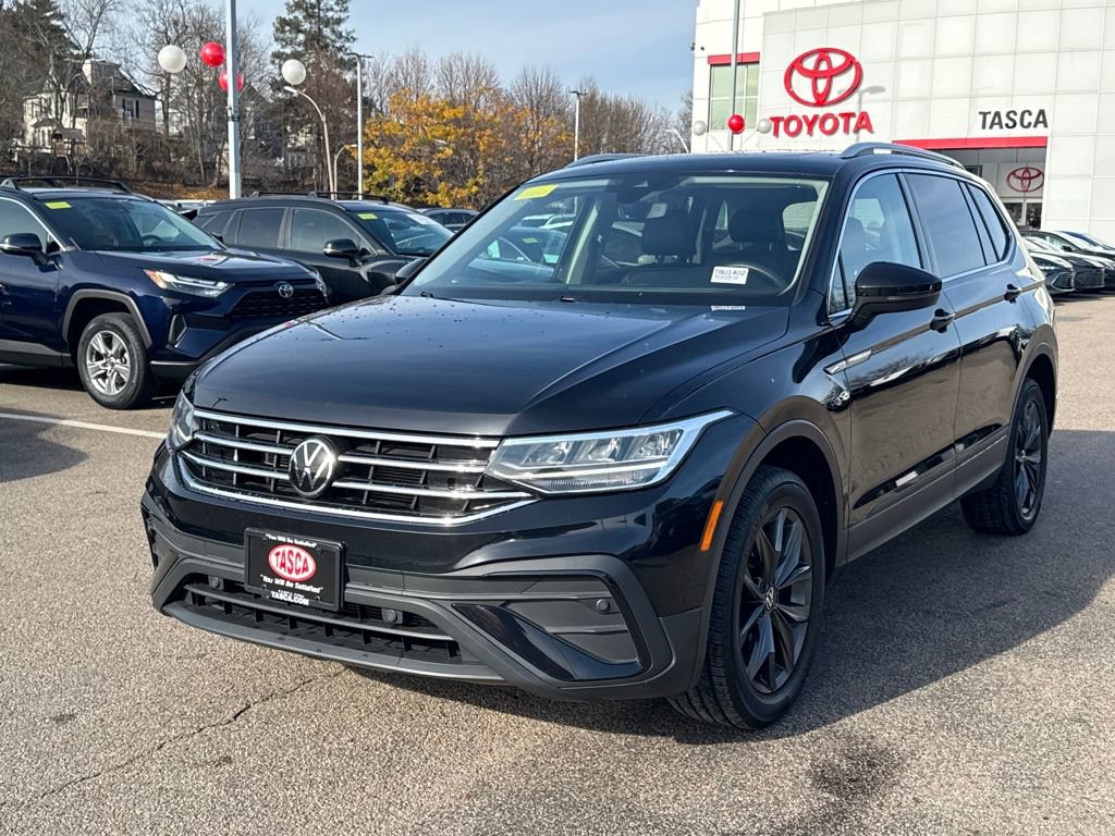 Used 2022 Volkswagen Tiguan SE w/ Panoramic Sunroof Package video 2
