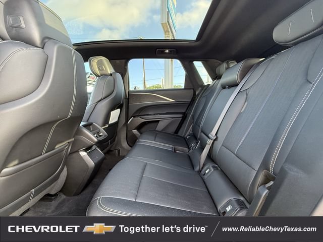 Used 2024 Cadillac Lyriq Luxury RWD image 32