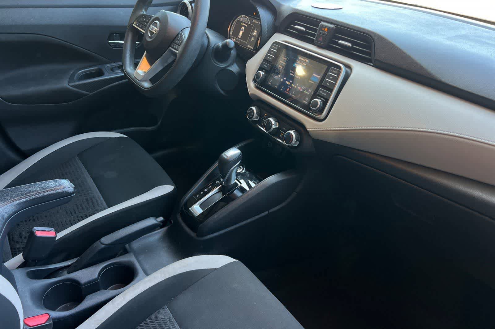 Used 2021 Nissan Versa SV FWD image 16