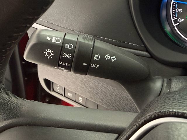 Used 2024 Toyota Venza XLE image 15