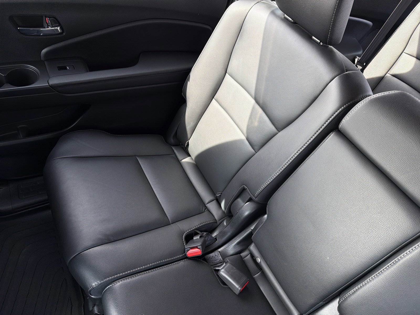 Used 2021 Honda Pilot Special Edition image 12