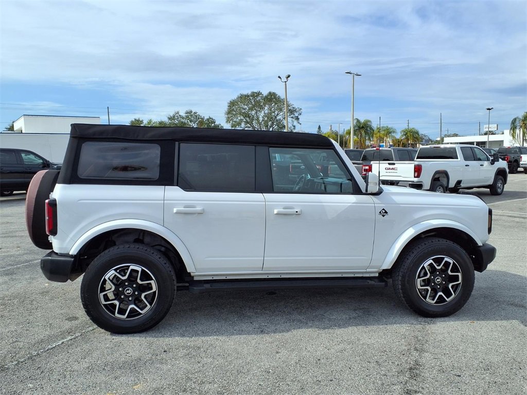 Used 2023 Ford Bronco Outer Banks image 8