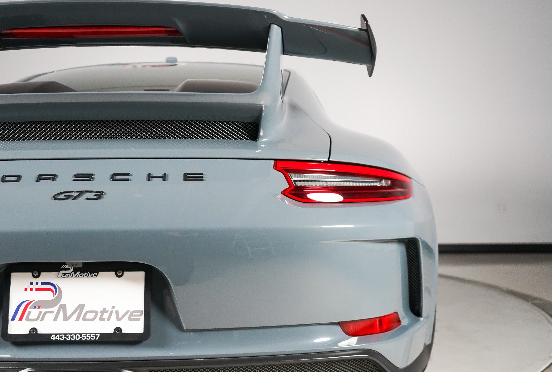 Used 2018 Porsche 911 GT3 RWD image 26