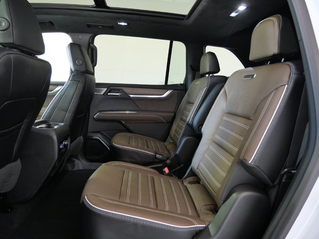 New 2027 GMC Acadia Denali Ultimate AWD/4WD image 14