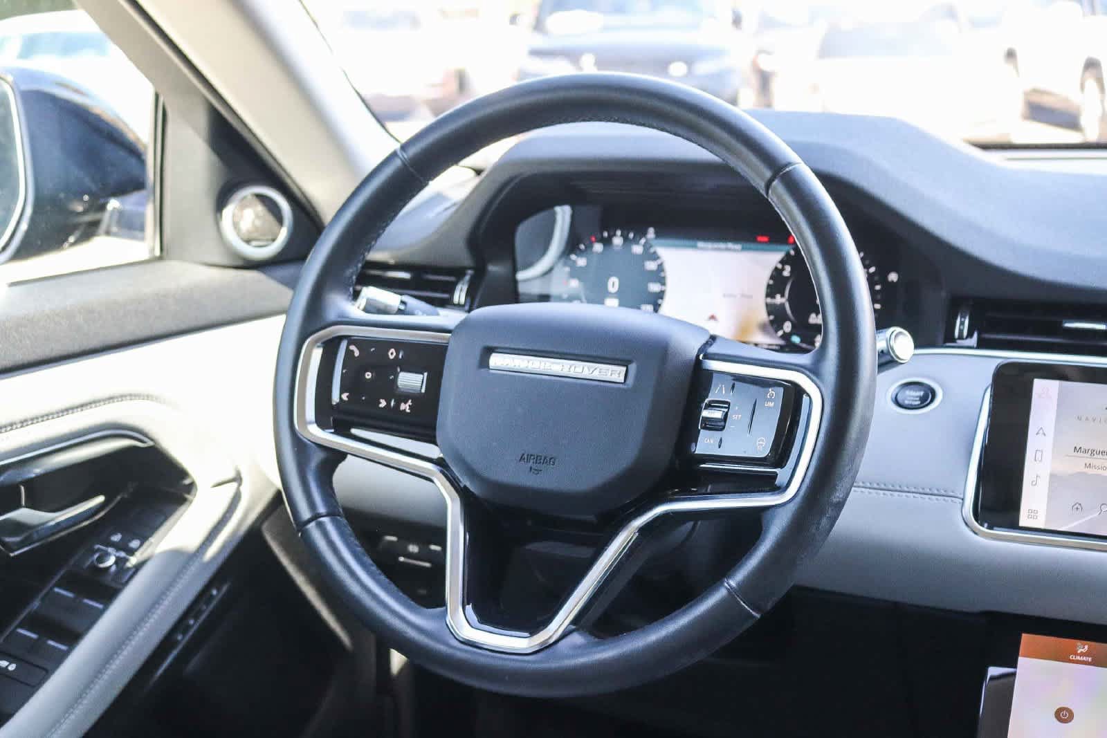 Used 2021 Land Rover Range Rover Evoque SE AWD/4WD image 14