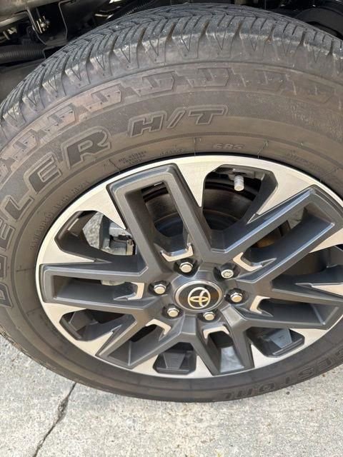 Used 2025 Toyota Tundra Limited image 21