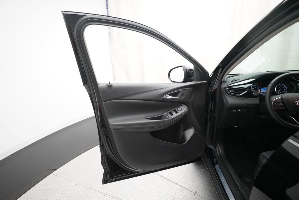 Used 2023 Buick Encore GX Select FWD image 27