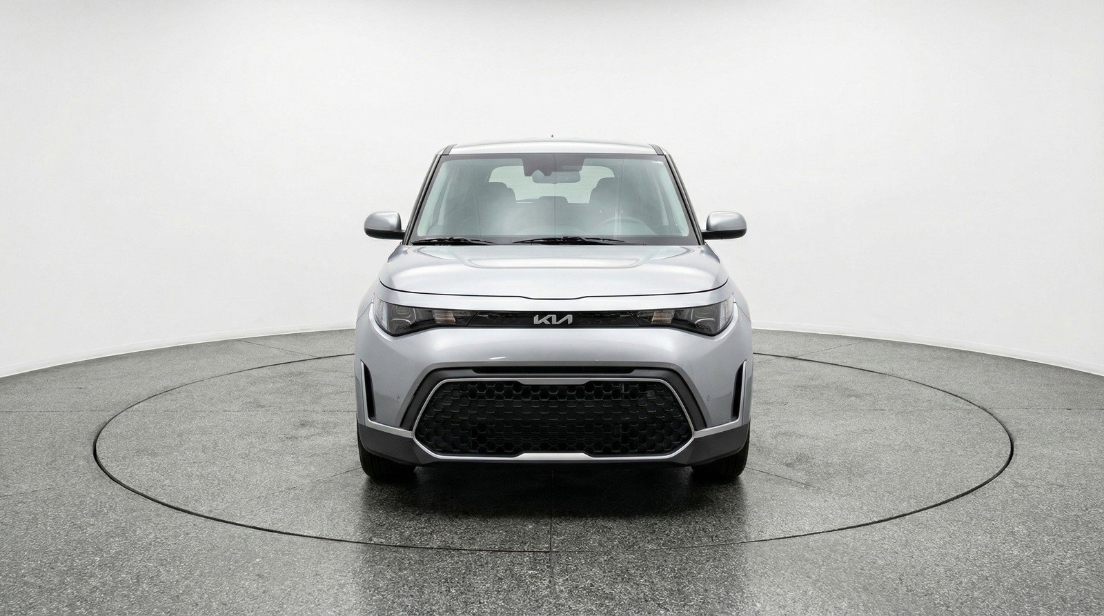 Used 2025 Kia Soul LX w/ LX Technology Package image 2