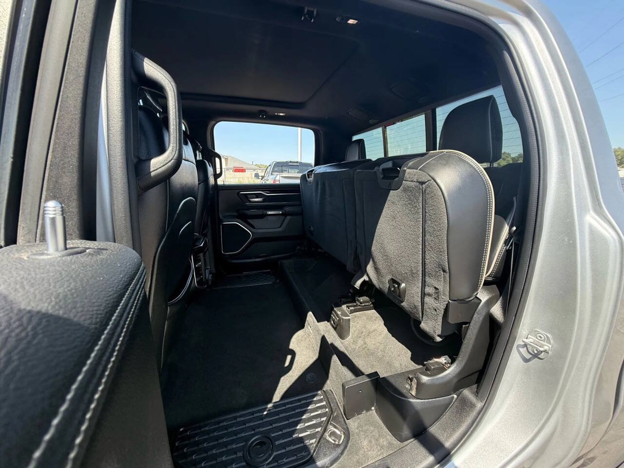 Used 2020 RAM 1500 Laramie AWD/4WD image 20