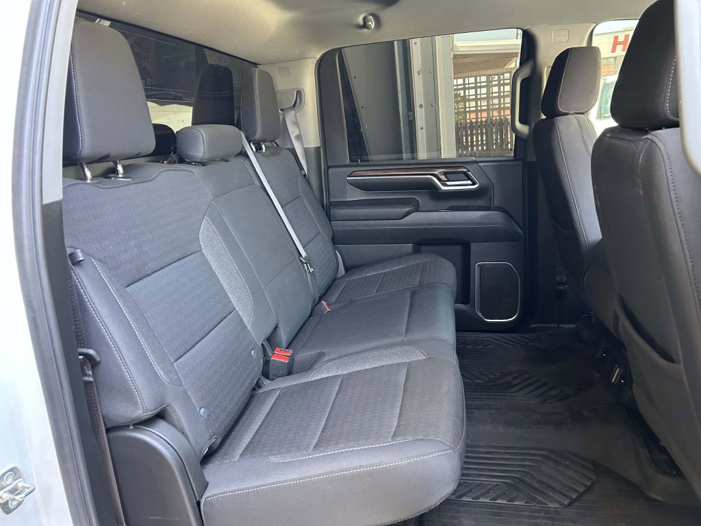 Used 2024 Chevrolet Silverado 2500 LT image 15