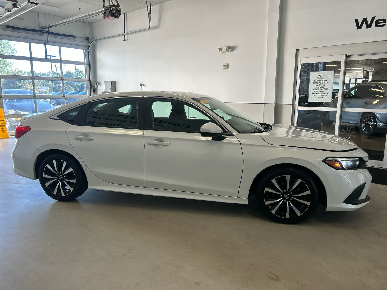Used 2024 Honda Civic EX image 7
