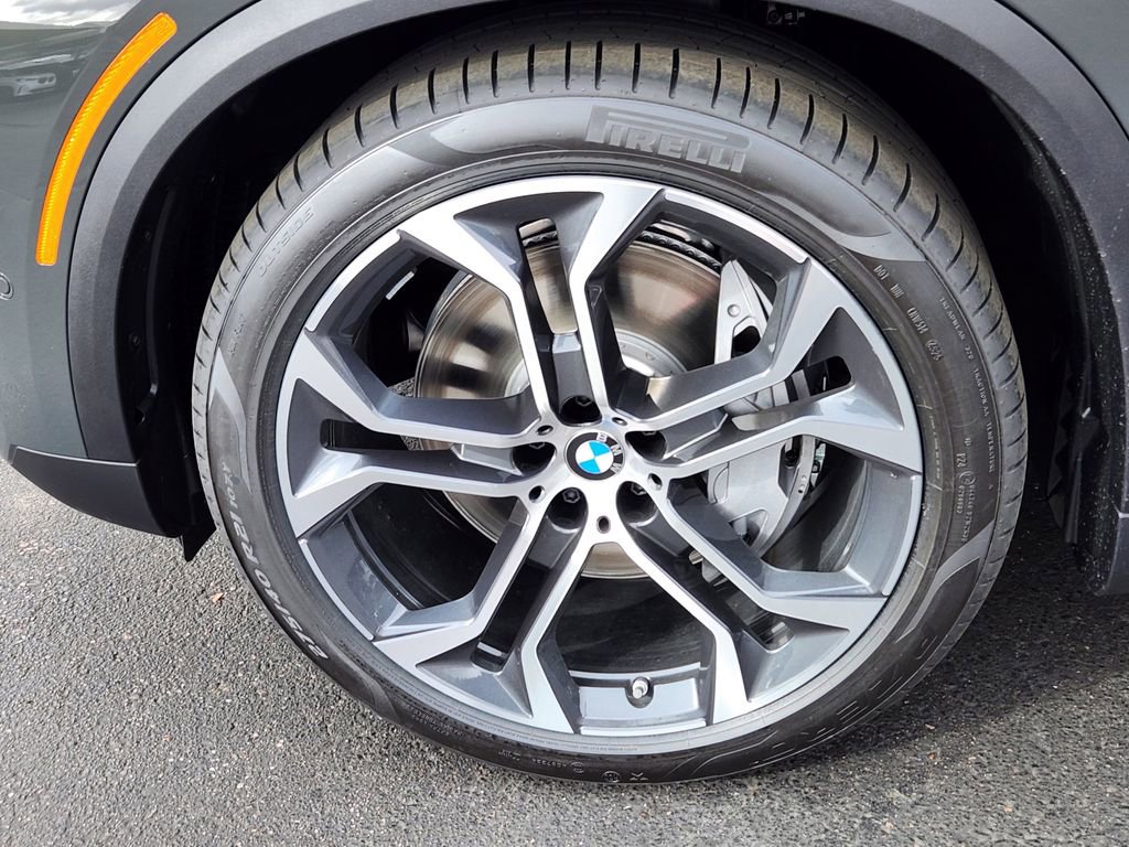 New 2026 BMW X5 xDrive50e w/ Climate Comfort Package AWD/4WD image 7