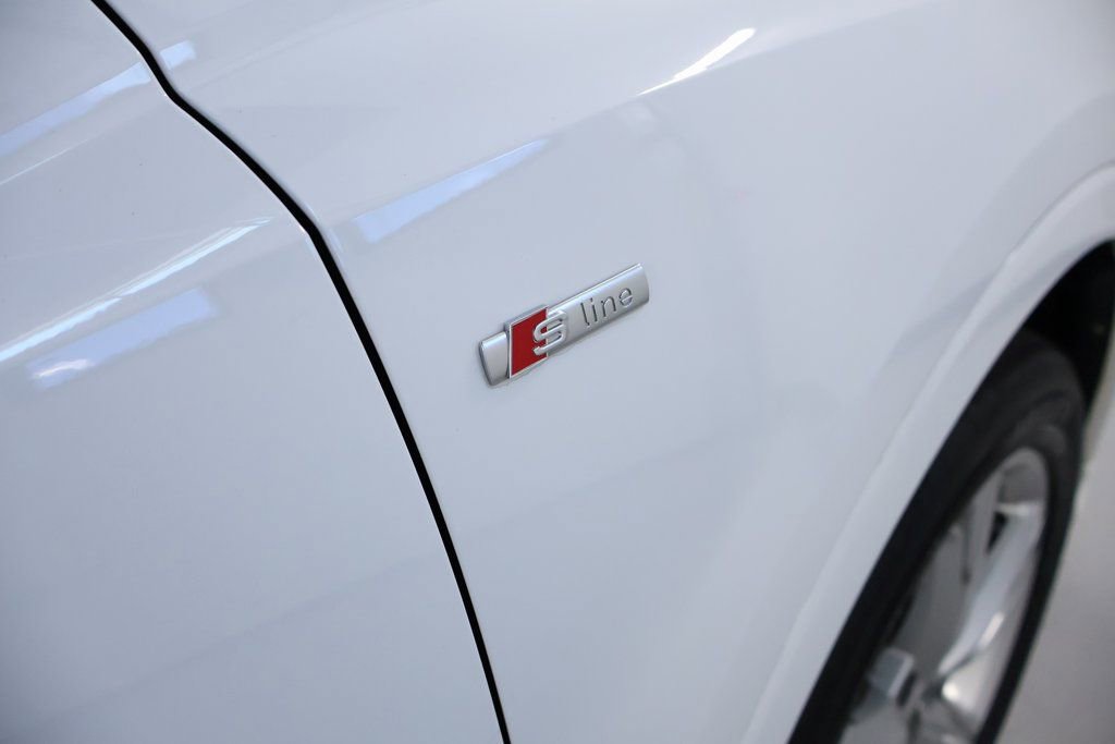 Used 2020 Audi Q3 2.0T Premium w/ Convenience Package image 11