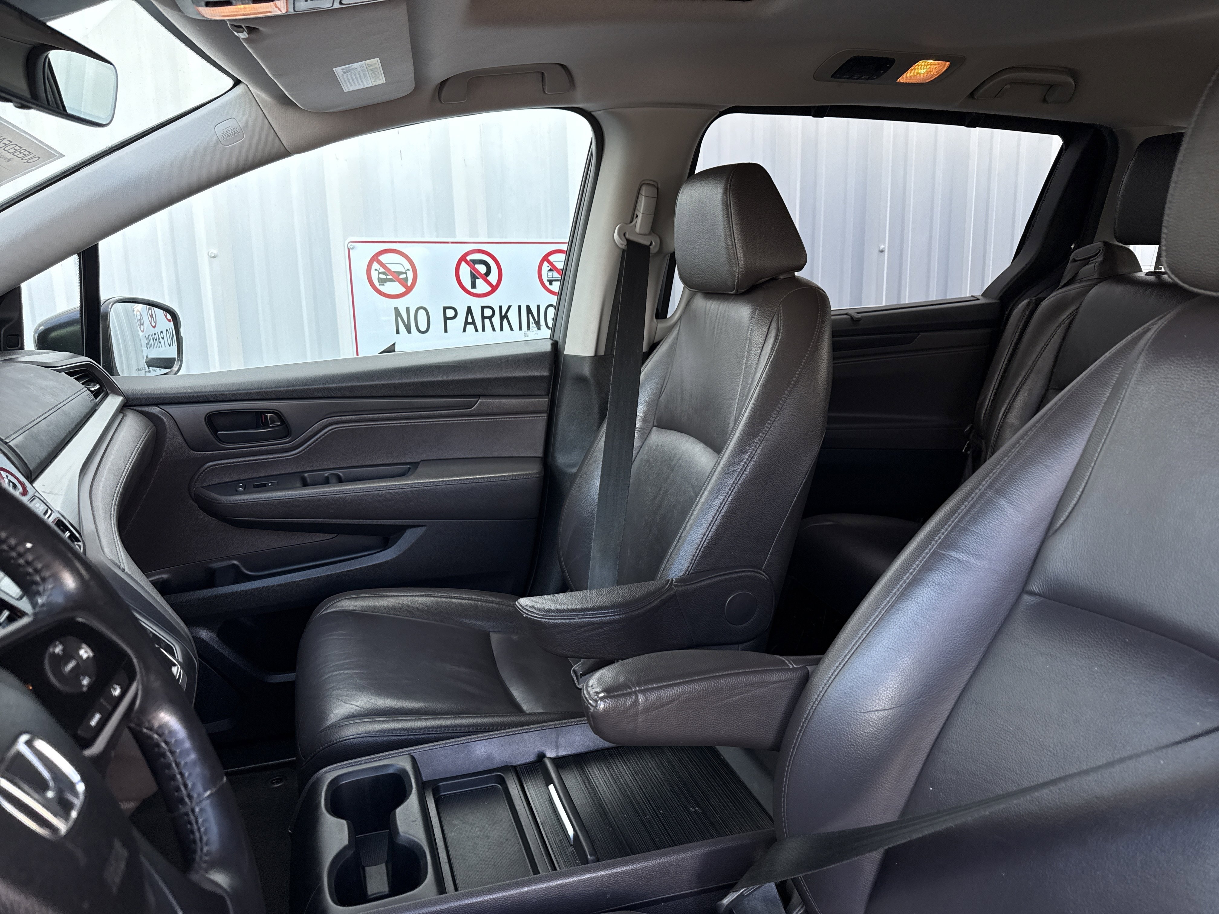 Used 2018 Honda Odyssey EX-L image 11