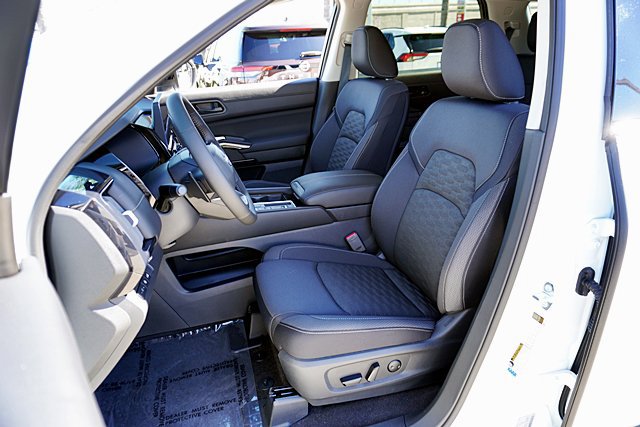 New 2026 Nissan Pathfinder SV w/ Cargo Package FWD image 23