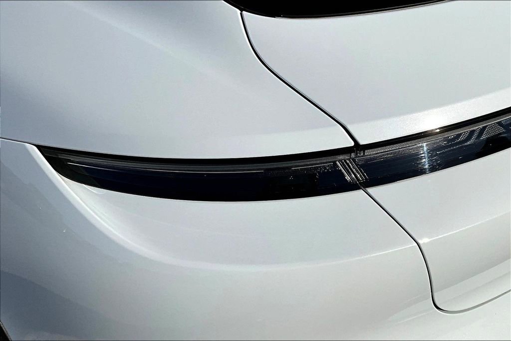 Used 2022 Porsche Taycan 4 Cross Turismo image 39