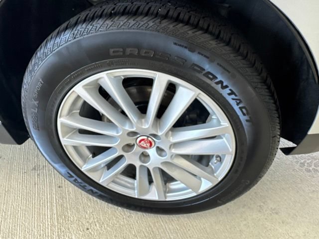 Used 2017 Jaguar F-PACE Prestige AWD/4WD image 38
