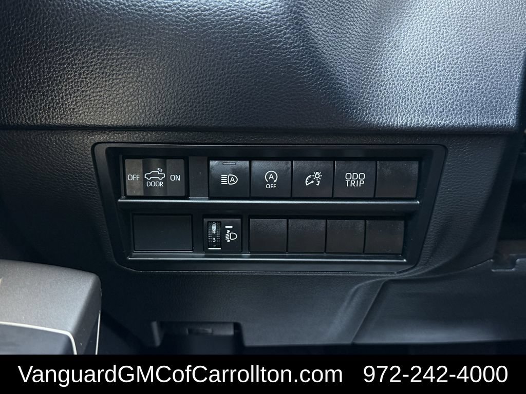 Used 2022 Toyota Tundra SR5 AWD/4WD image 25