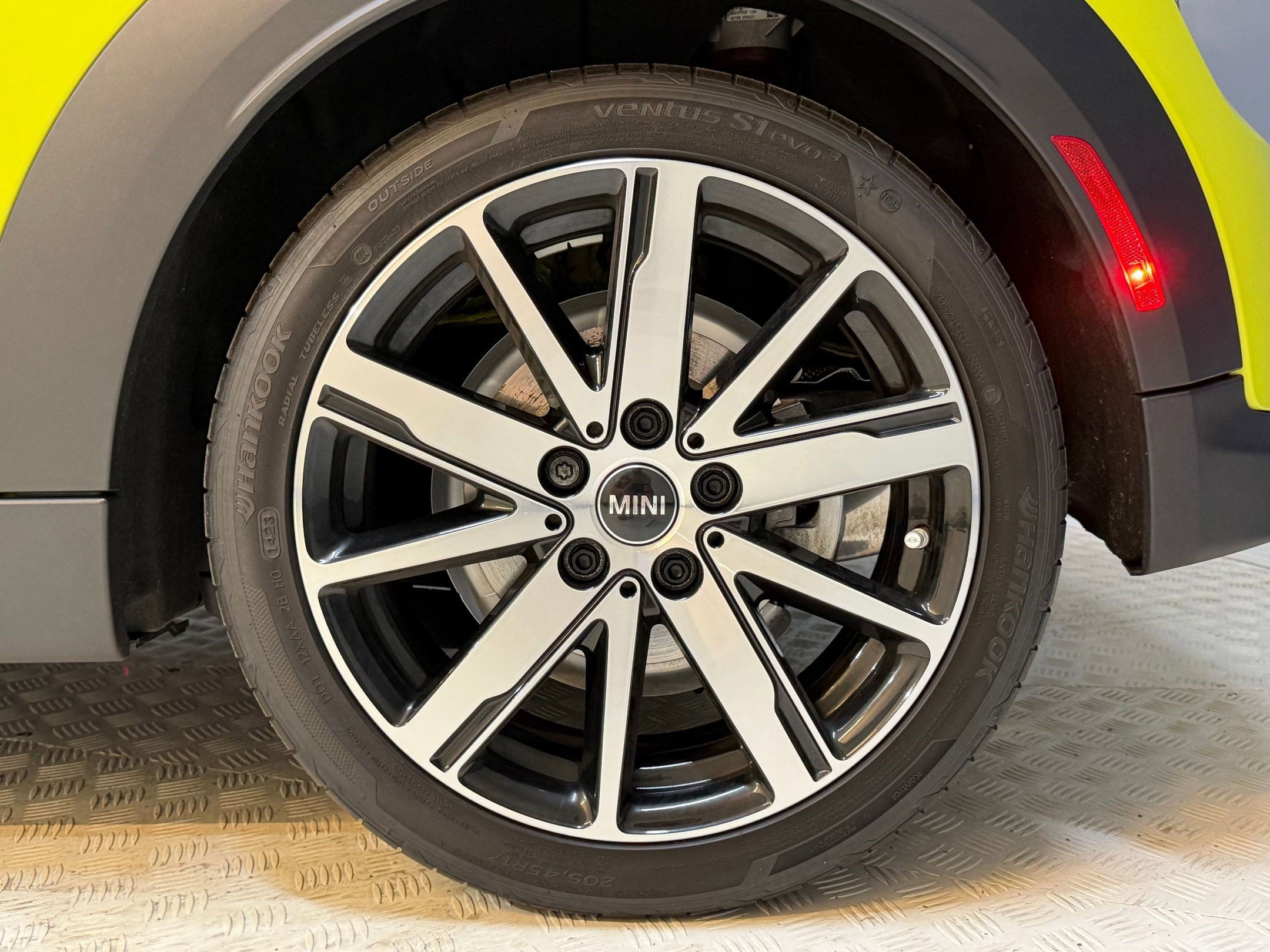 Used 2024 MINI Cooper S w/ Signature Upholstery Package image 12