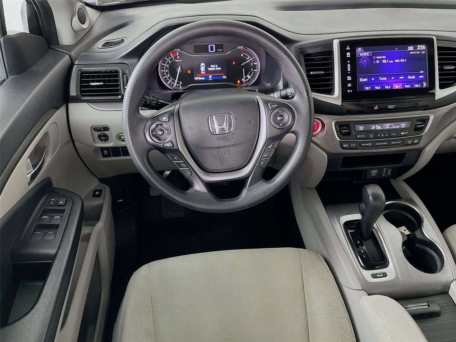 Used 2017 Honda Pilot EX image 25