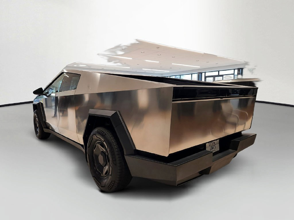 Used 2026 Tesla Cybertruck AWD Crew Cab image 5