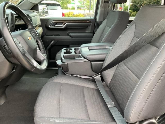Used 2025 Chevrolet Silverado 1500 LT AWD/4WD image 5