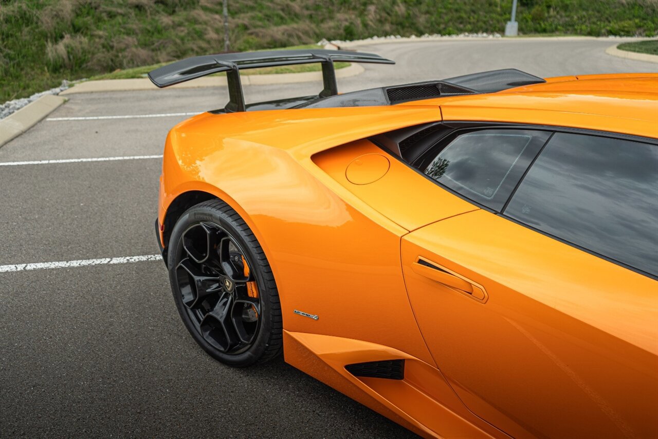 Used 2017 Lamborghini Huracan LP 610-4 AWD/4WD image 94