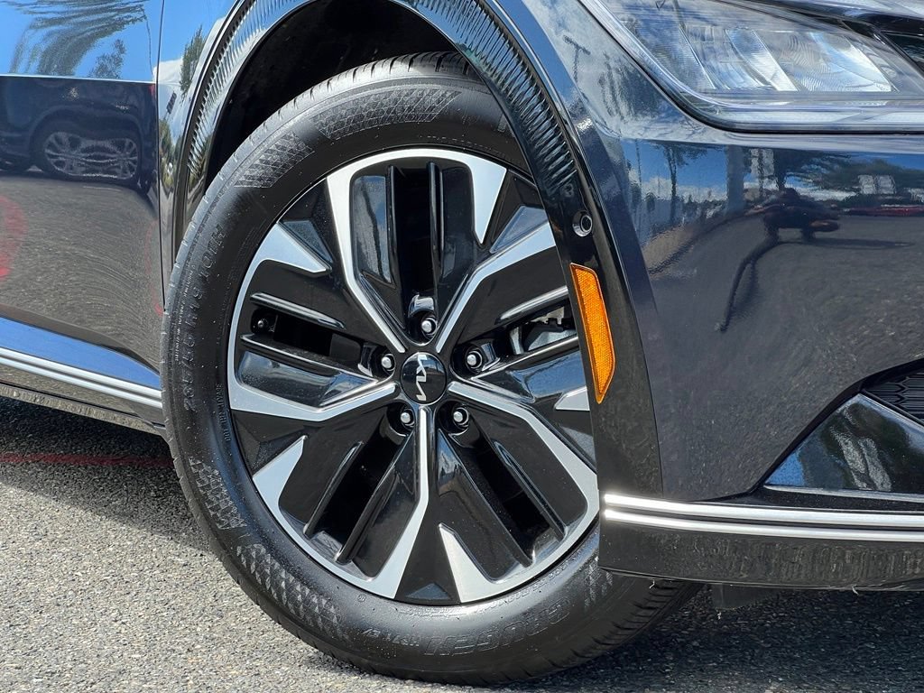 Certified 2024 Kia EV6 Wind w/ Wind Technology Package AWD/4WD image 2