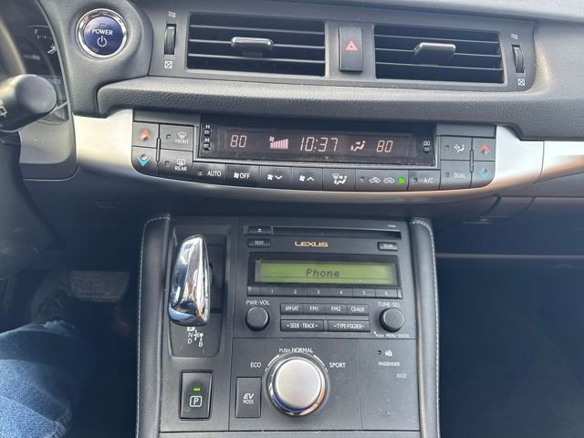 Used 2013 Lexus CT 200h image 18