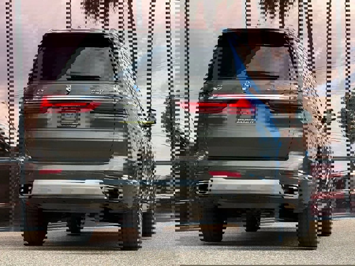 Used 2021 BMW X7 xDrive40i w/ Executive Package image 14