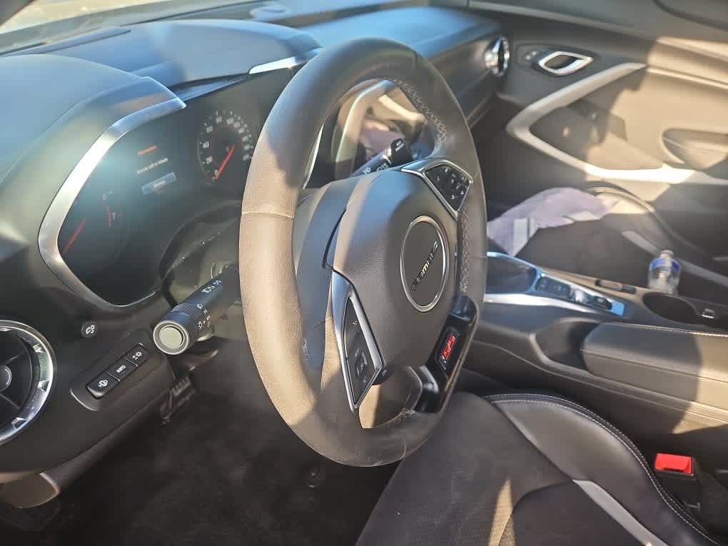 Used 2021 Chevrolet Camaro SS RWD image 2