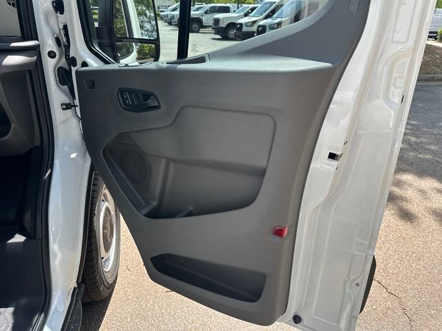 New 2026 Ford Transit 150 Low Roof RWD image 15