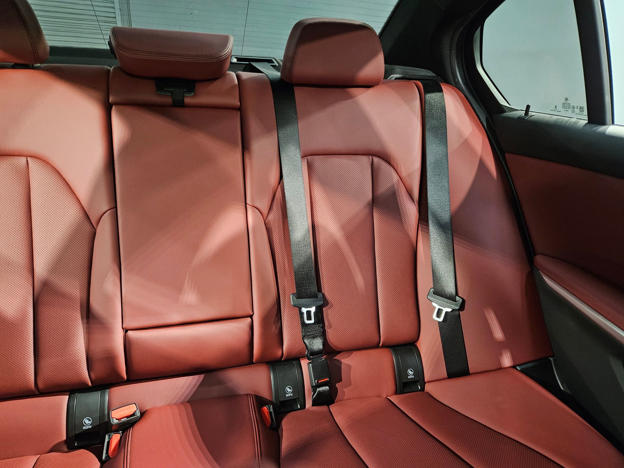 Used 2025 BMW 330i Sedan w/ Premium Package image 14