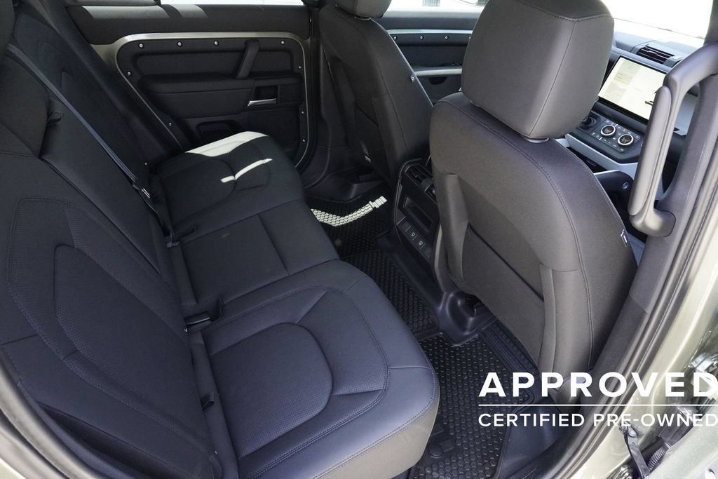 Used 2025 Land Rover Defender 110 S AWD/4WD image 26