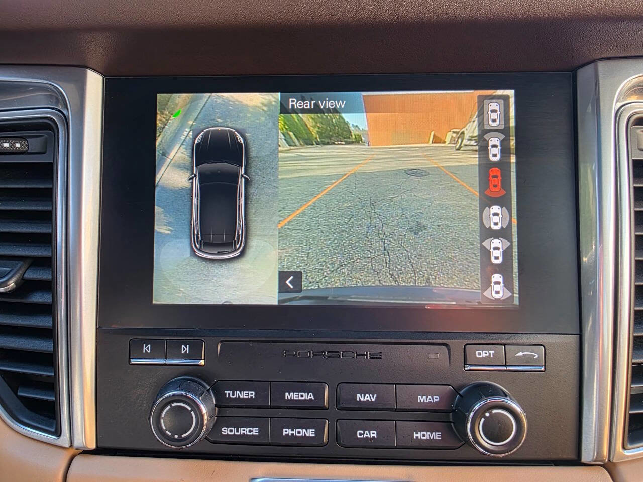 Used 2017 Porsche Macan GTS image 24